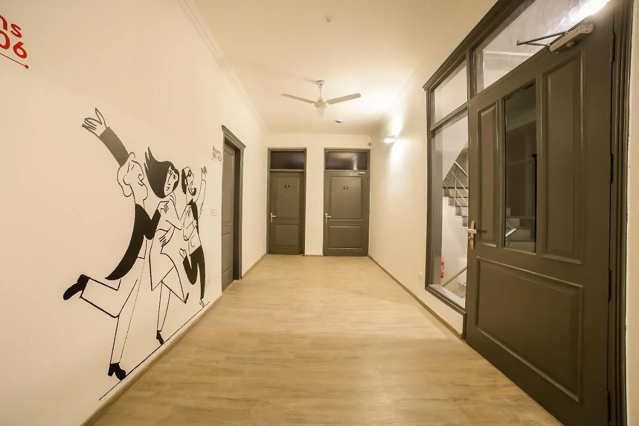 Townhouse 330 Dlf Phase-2 Near Leisure Valley Park Gurgaon India