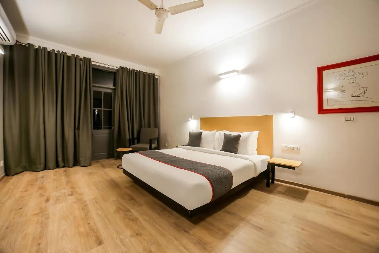 Townhouse 330 Dlf Phase-2 Near Leisure Valley Park Gurgaon 4*,