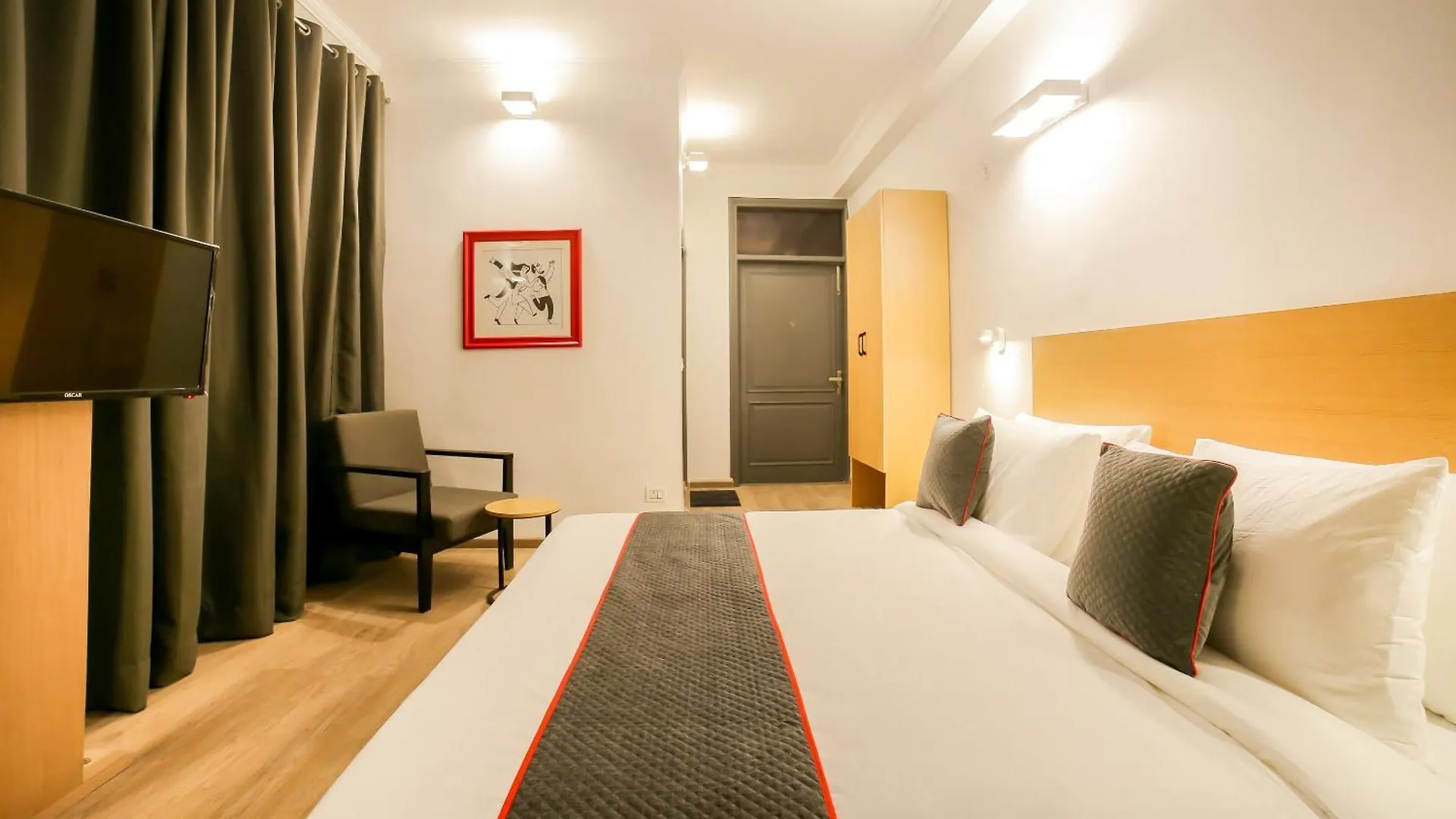 Townhouse 330 Dlf Phase-2 Near Leisure Valley Park Gurgaon 4*,  India